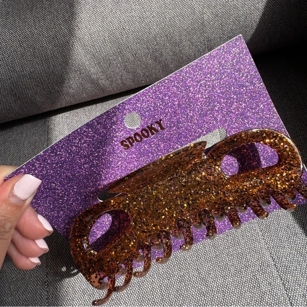 Target Spooky Jumbo Glitter Claw Hair Clip - Orange